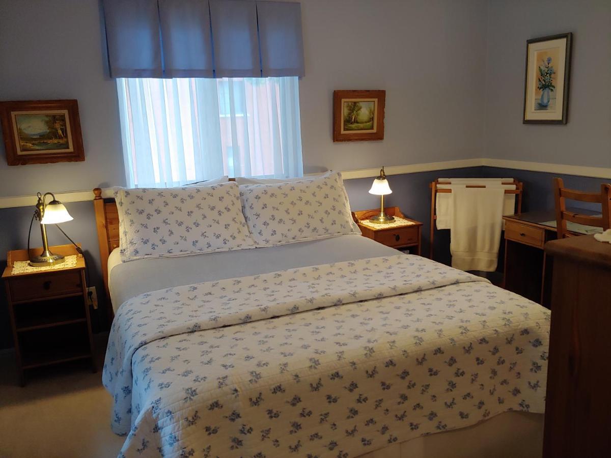 3 Bedrooms 3 Beds Near Metro -2 Parking Free Montréal Dış mekan fotoğraf
