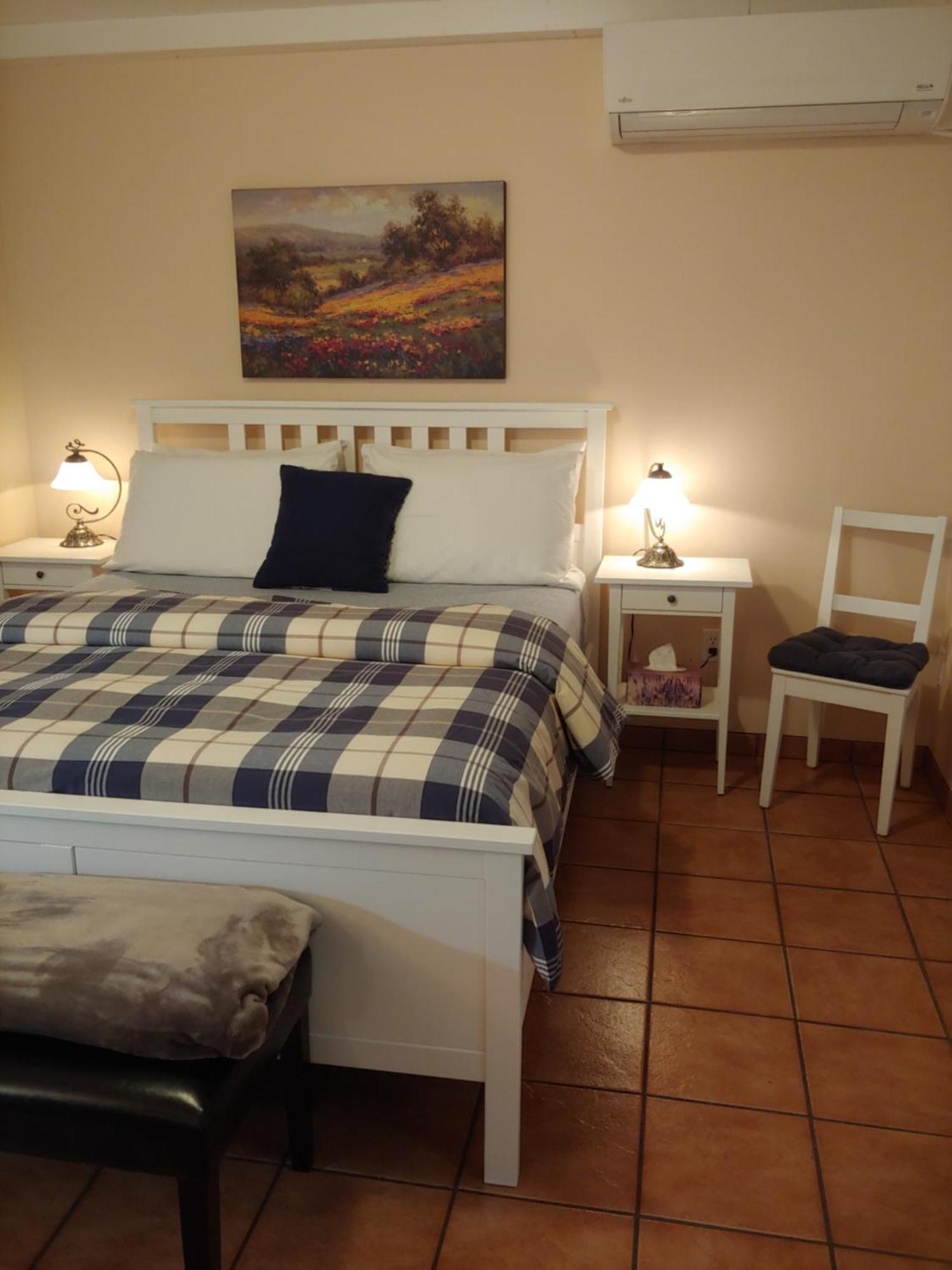 3 Bedrooms 3 Beds Near Metro -2 Parking Free Montréal Dış mekan fotoğraf