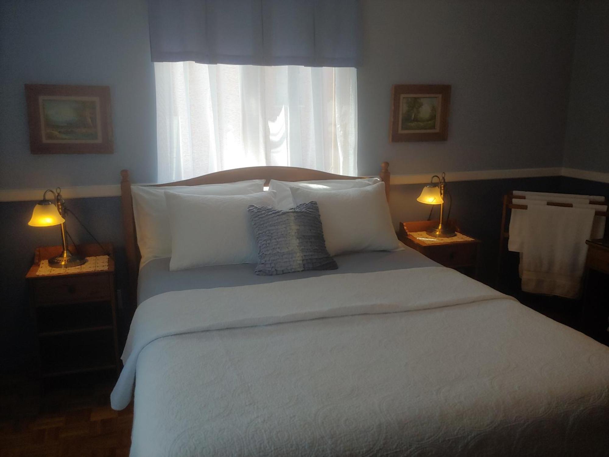 3 Bedrooms 3 Beds Near Metro -2 Parking Free Montréal Dış mekan fotoğraf