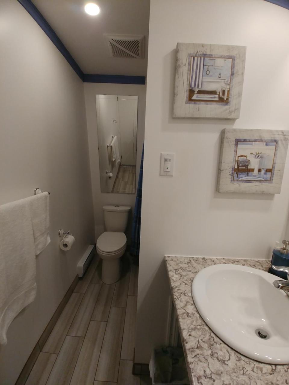 3 Bedrooms 3 Beds Near Metro -2 Parking Free Montréal Dış mekan fotoğraf